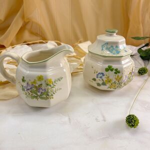 Mikasa‎ Continental Ivory Greenery porcelain Sugar and Creamer Set